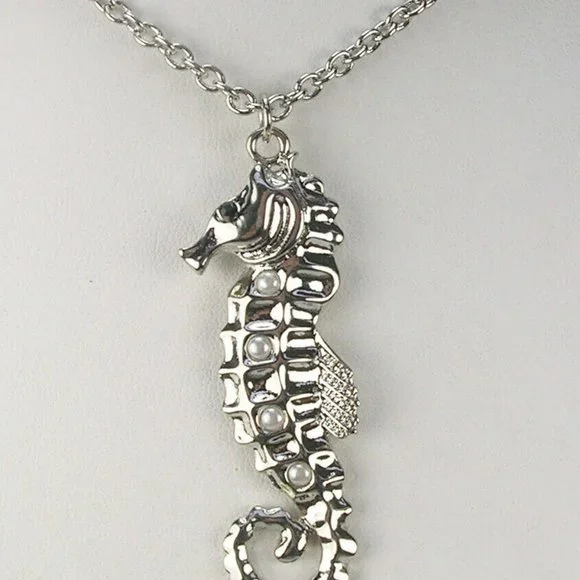Nolan Miller Seahorse Necklace Faux Pearl Silver Tone 16"-18" NWOT 17926 - Picture 3 of 3